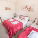 Elim Bank Отель типа 