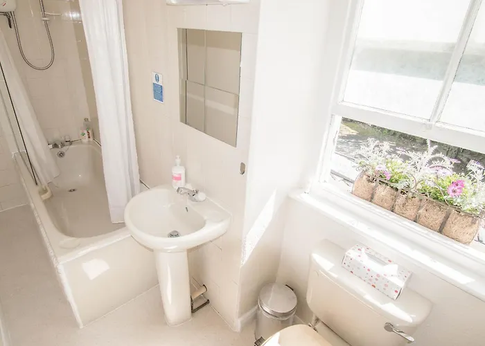 Elim Bank 3* Windermere